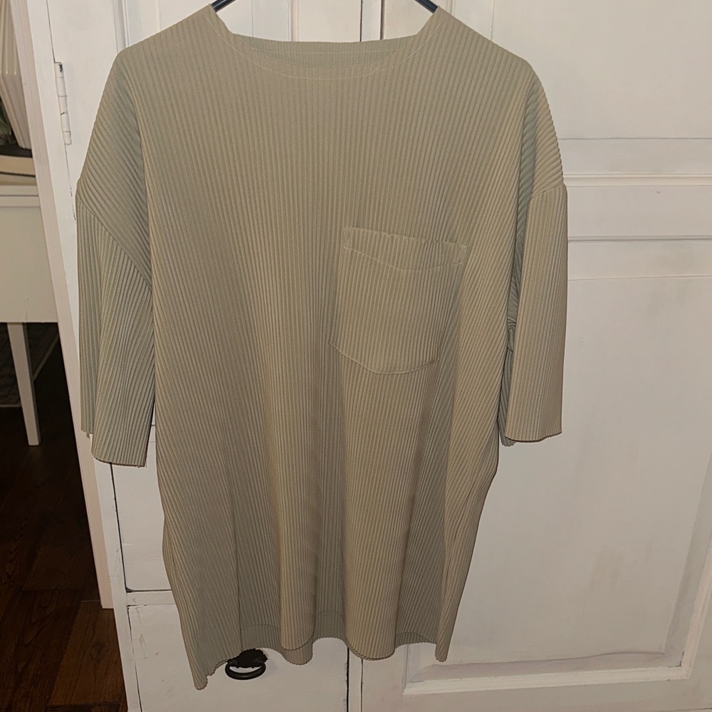 Zara Women's Beige Ribbed Short Sleeve Tee